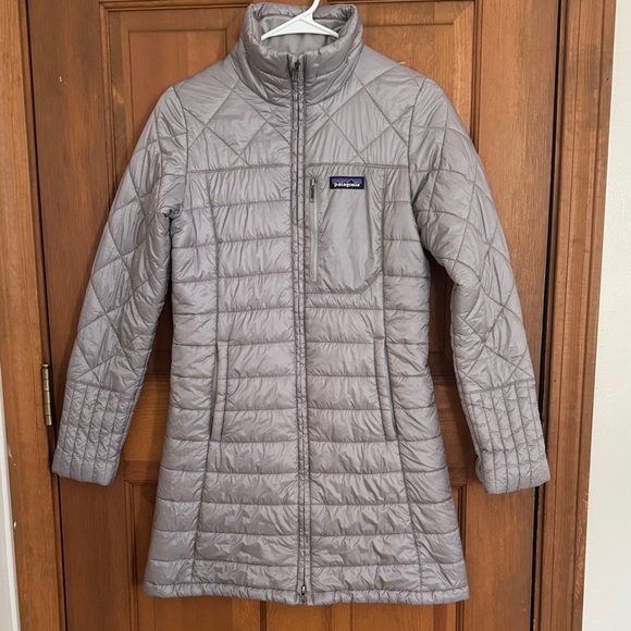 Patagonia Light Gray Quilted Jacket - Picture 1 of 7